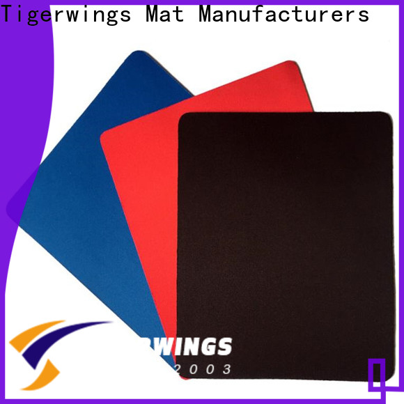 Tigerwings gaming mouse pad with wrist rest company for Play games
