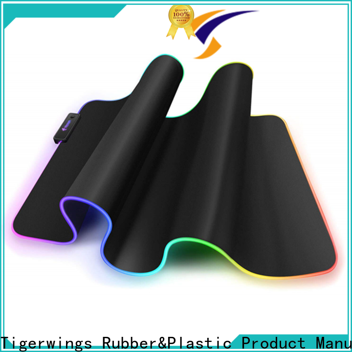 Tigerwings Heavy duty anti-slip rubber backing big rgb mouse pad manufacturers for Play games